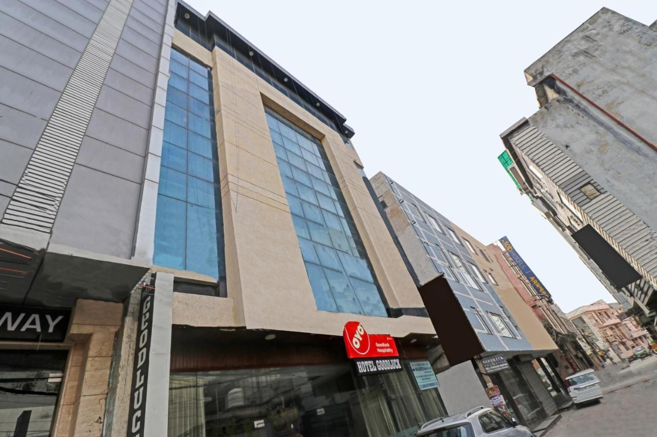 Airport Hotel Goodluck New Delhi Exteriör bild
