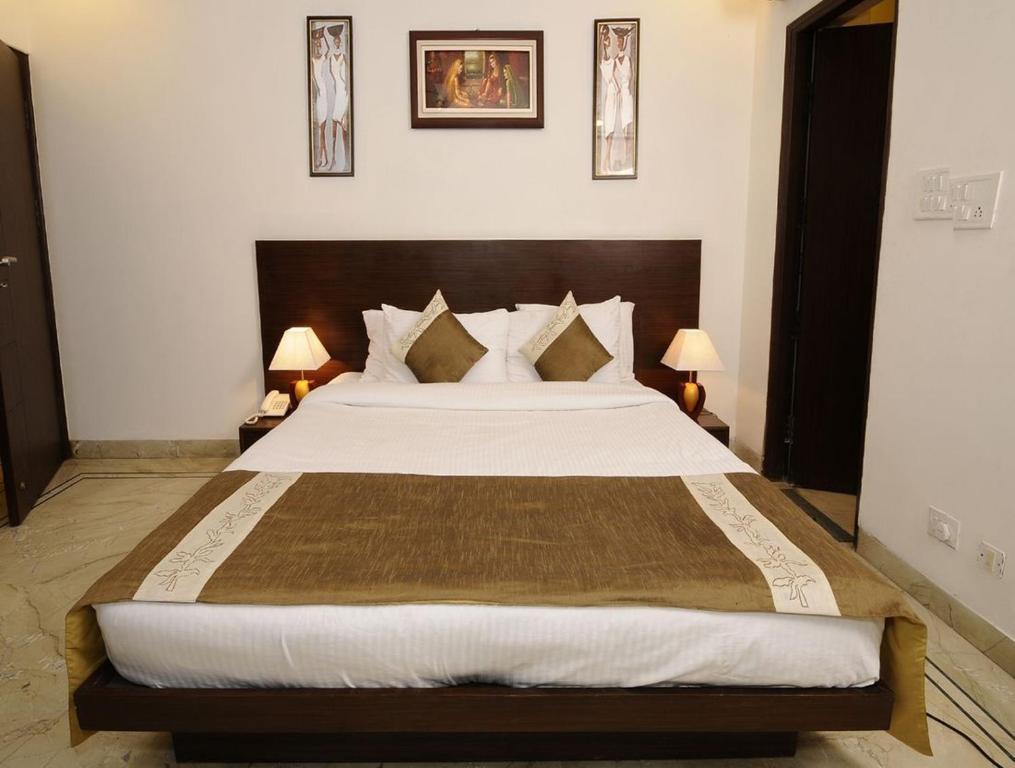 Airport Hotel Goodluck New Delhi Rum bild